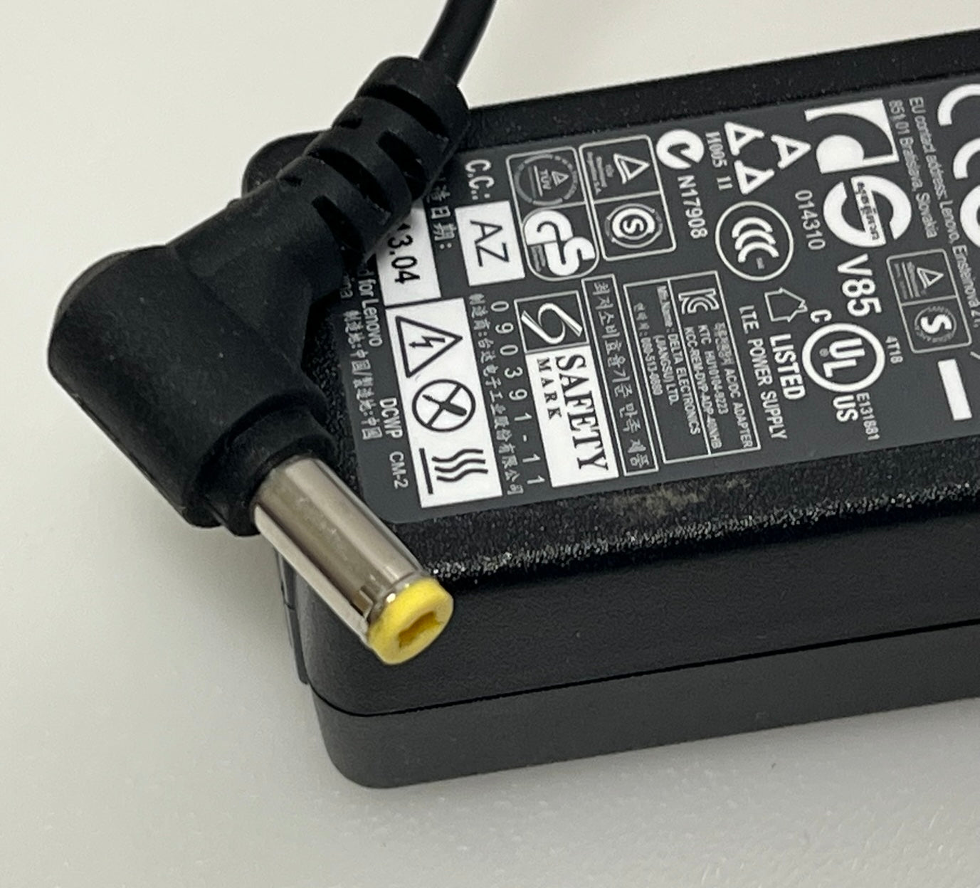 LENOVO Adapter Charger 20V 2A ADP-40NH B