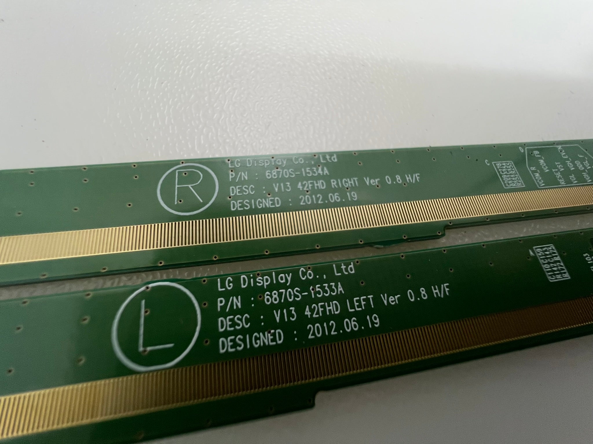 6870S-1533A LEFT / 6870S-1534A RIGHT matrix boards for LG 42LN5200