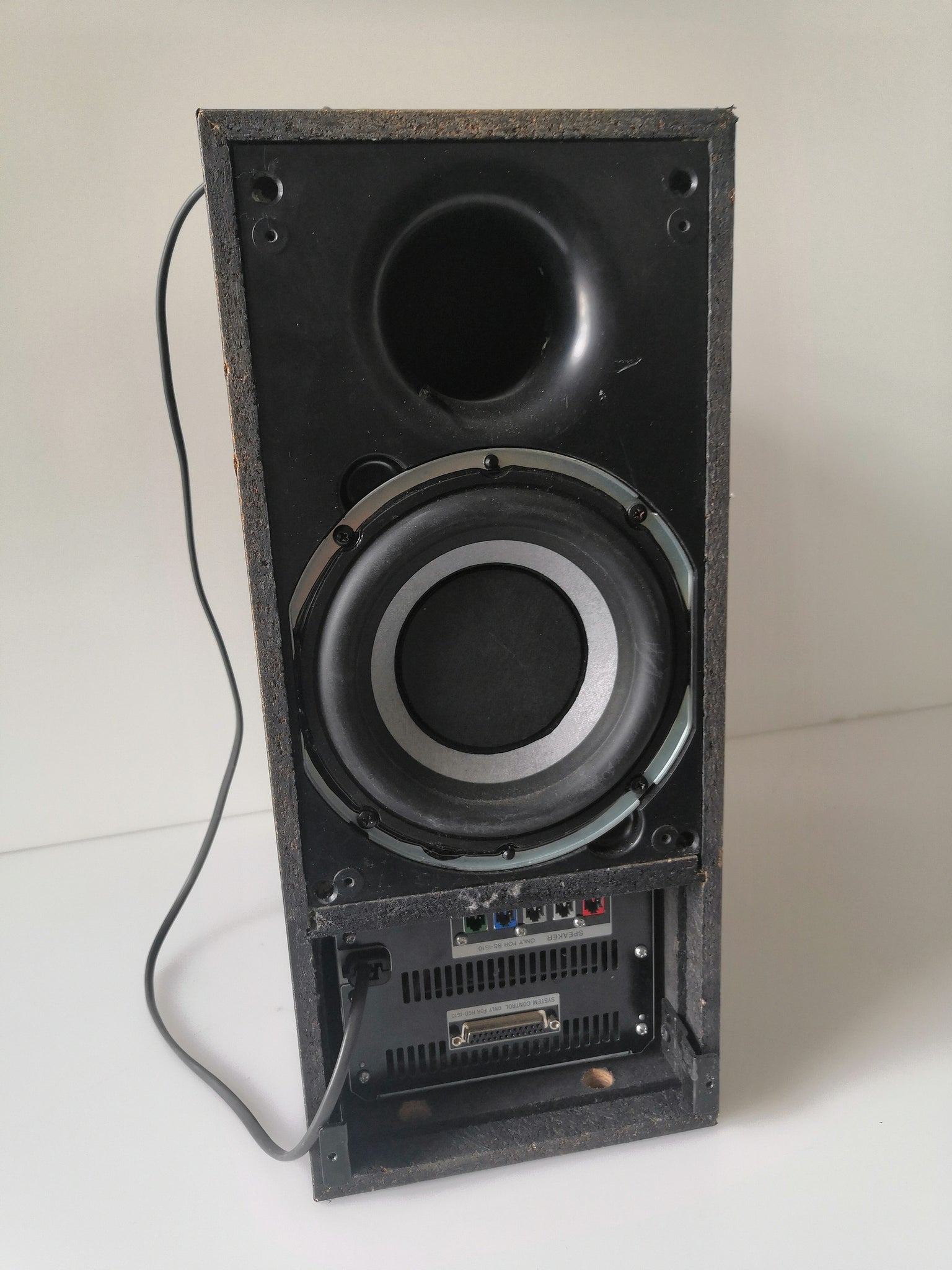 Sony S-MASTER SA-WSIS10 powered subwoofer (for spare parts only)