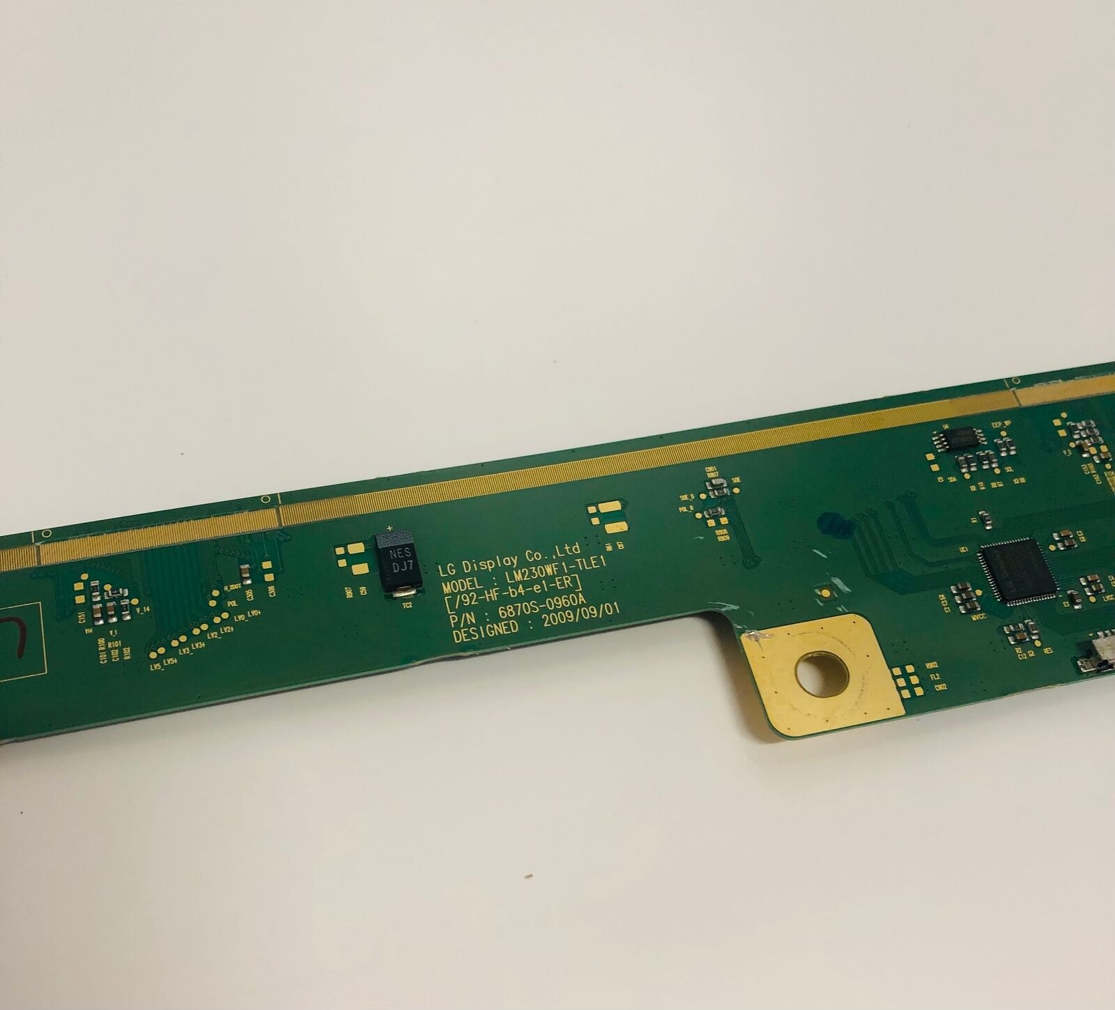 TECHNIKA LCD230R - 6870S-0960A LM230WF1-TLE1 MATRIX BOARD