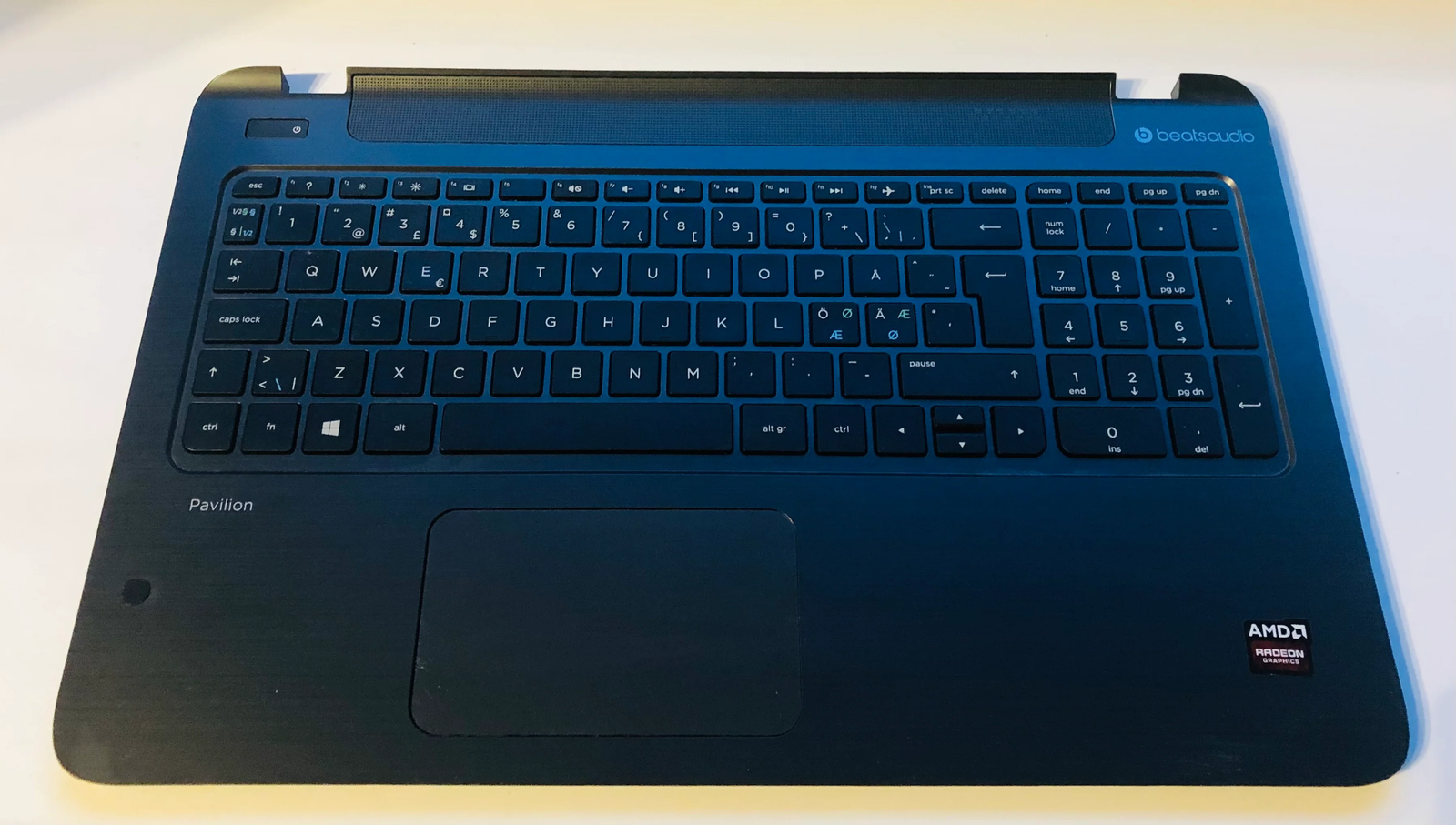 HP PAVILION 15-P SERIES - 762529-DH1 PALMREST & KEYBOARD