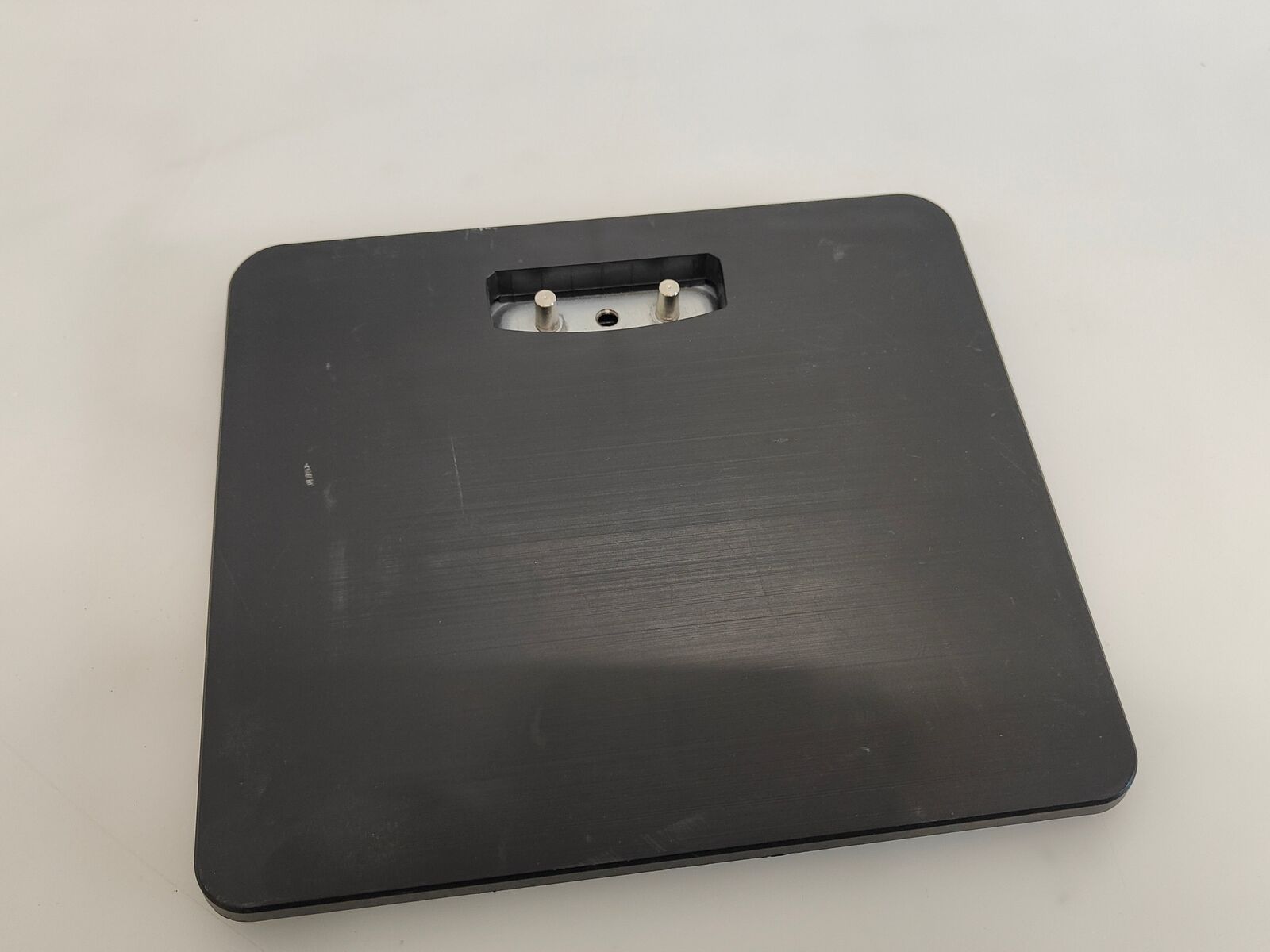 STAND BOTTOM AOC Q24P2Q Model – Q24P2