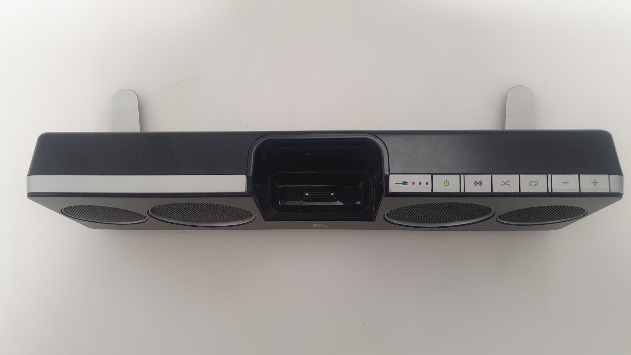 Logitech Pure-Fi Anywhere 2 compact portable speaker system