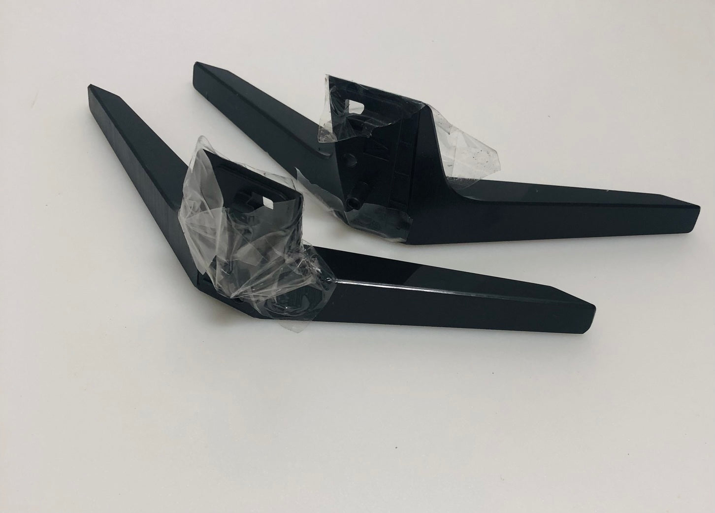 Stand base (with screws) for Samsung UE55ES6535U