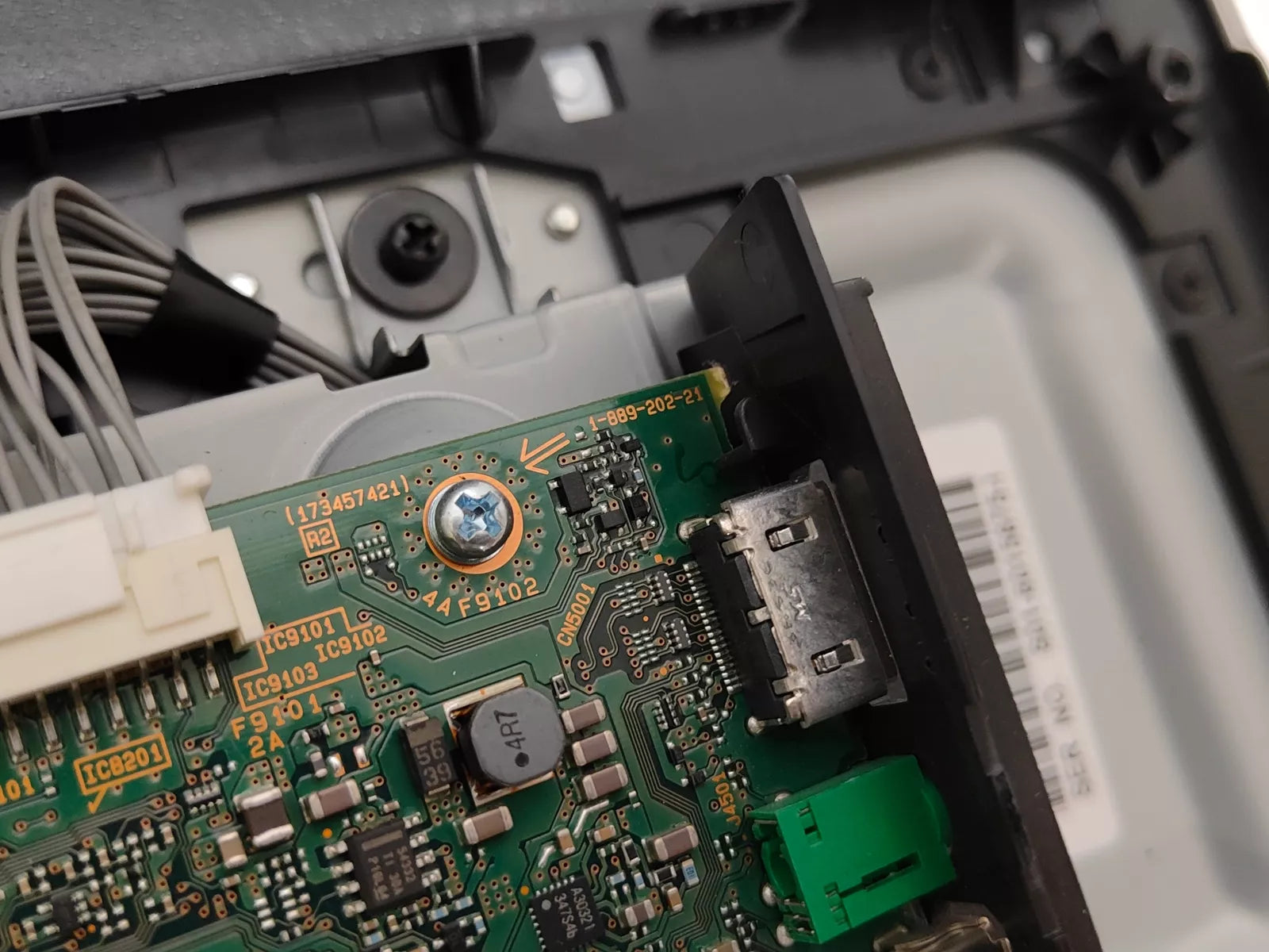 Sony KDL-32W706B mainboard - 1-889-202-21