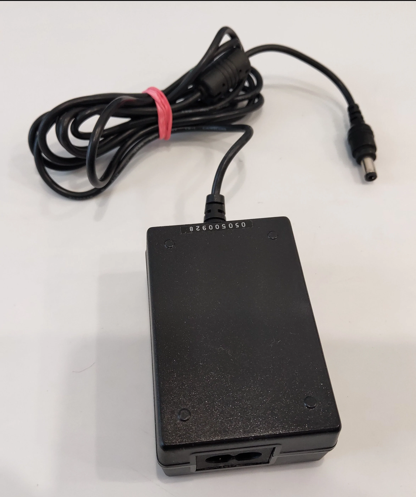 Mean Well ES18B48 48v-0.375a (18w max) adapter