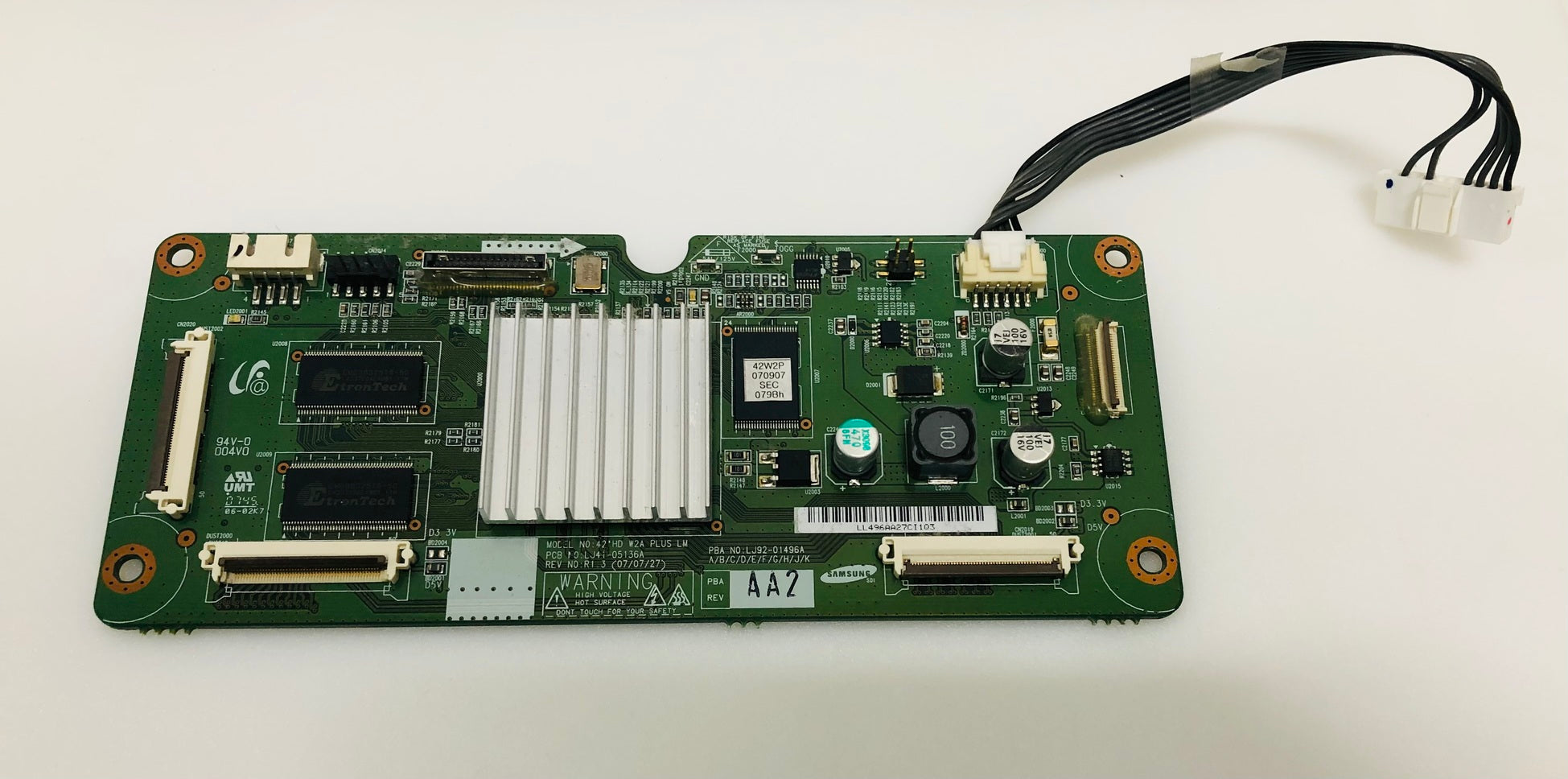 Samsung TV LJ41-05136A t-con board