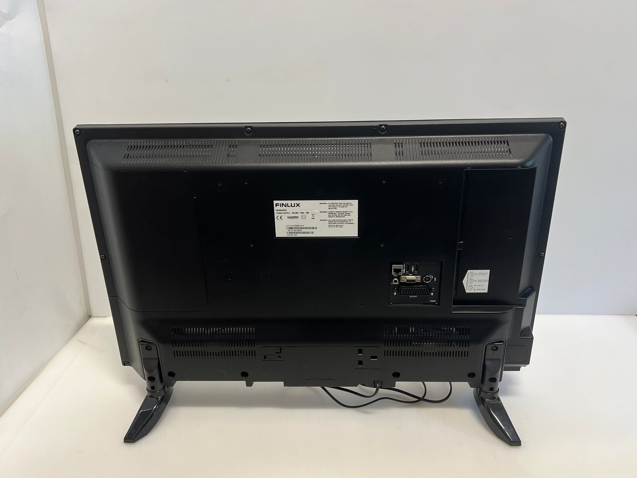 Finlux FIN32BASEHD – 32″ Full‑HD LED Smart TV