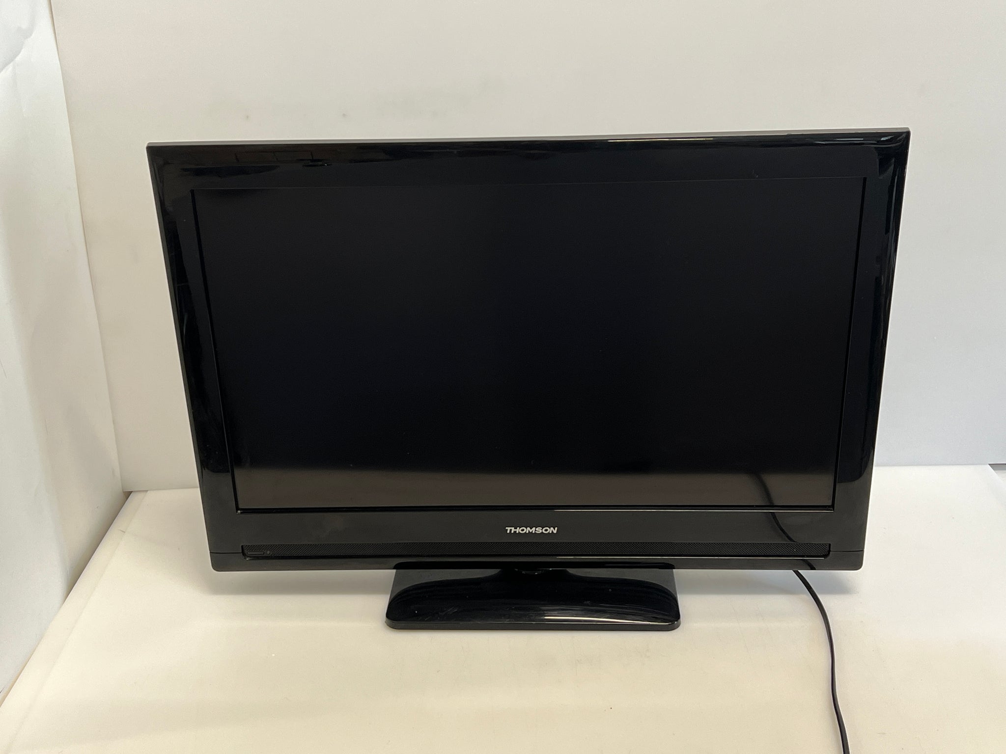 Thomson 32HS2040C – 32″ HD LED TV, 1366×768