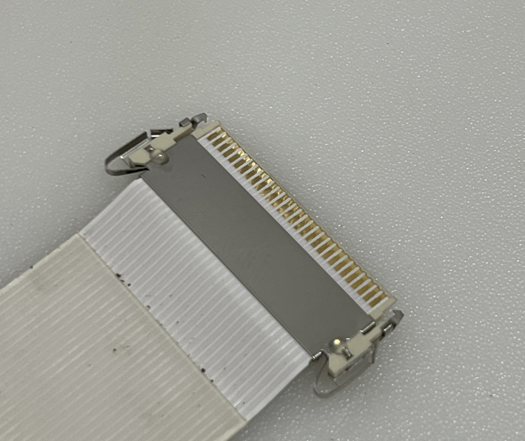 P-TWO AWM 20696 E221612-S 80C 30V VW-1 lvds cable (30 PIN) for BENQ ET-0027-B