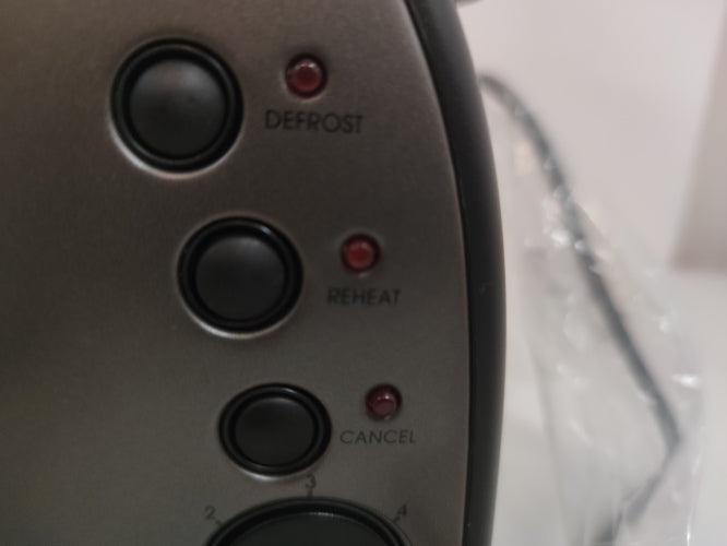Ecost Customer Return, Arendo Automatic long slot toaster with defrost function, heat-insulating hou