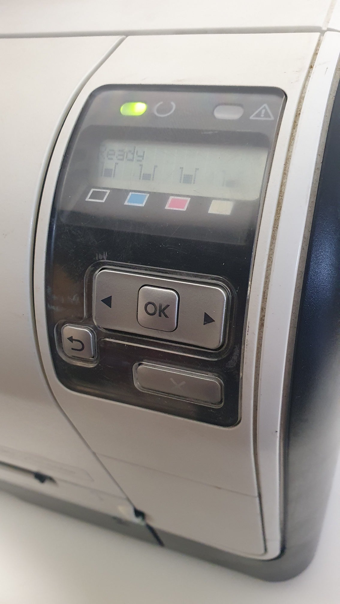 HP LaserJet CP1525n Color Printer - 13K copies