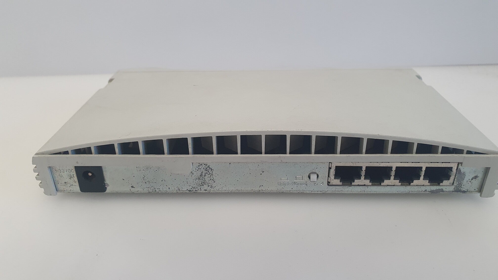 3Com OfficeConnect Hub 3C16704A – 4-Port 10BASE-T Ethernet Hub