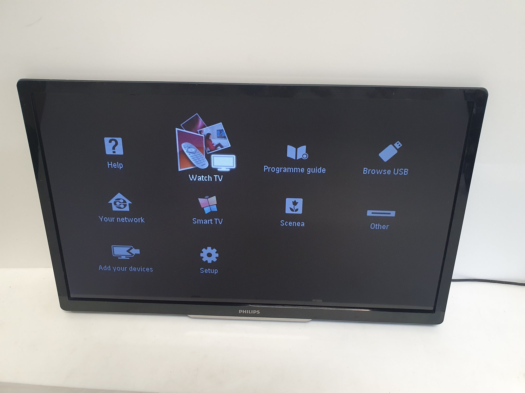 Philips 32PFL4007T/12 32-inch LED TV