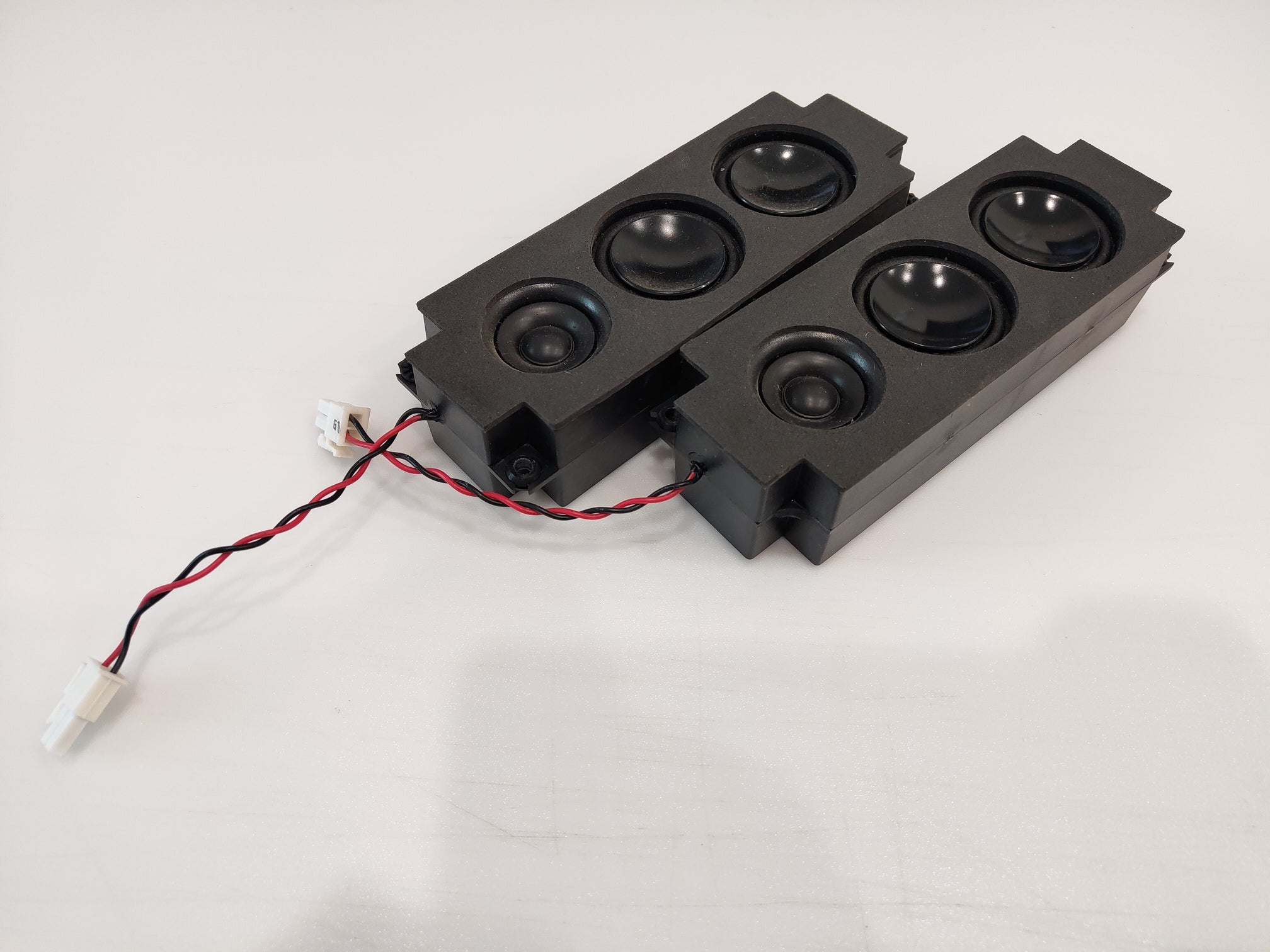 Speakers for HANTAREX STRIPES LCD32 HD DVB-T-CI
