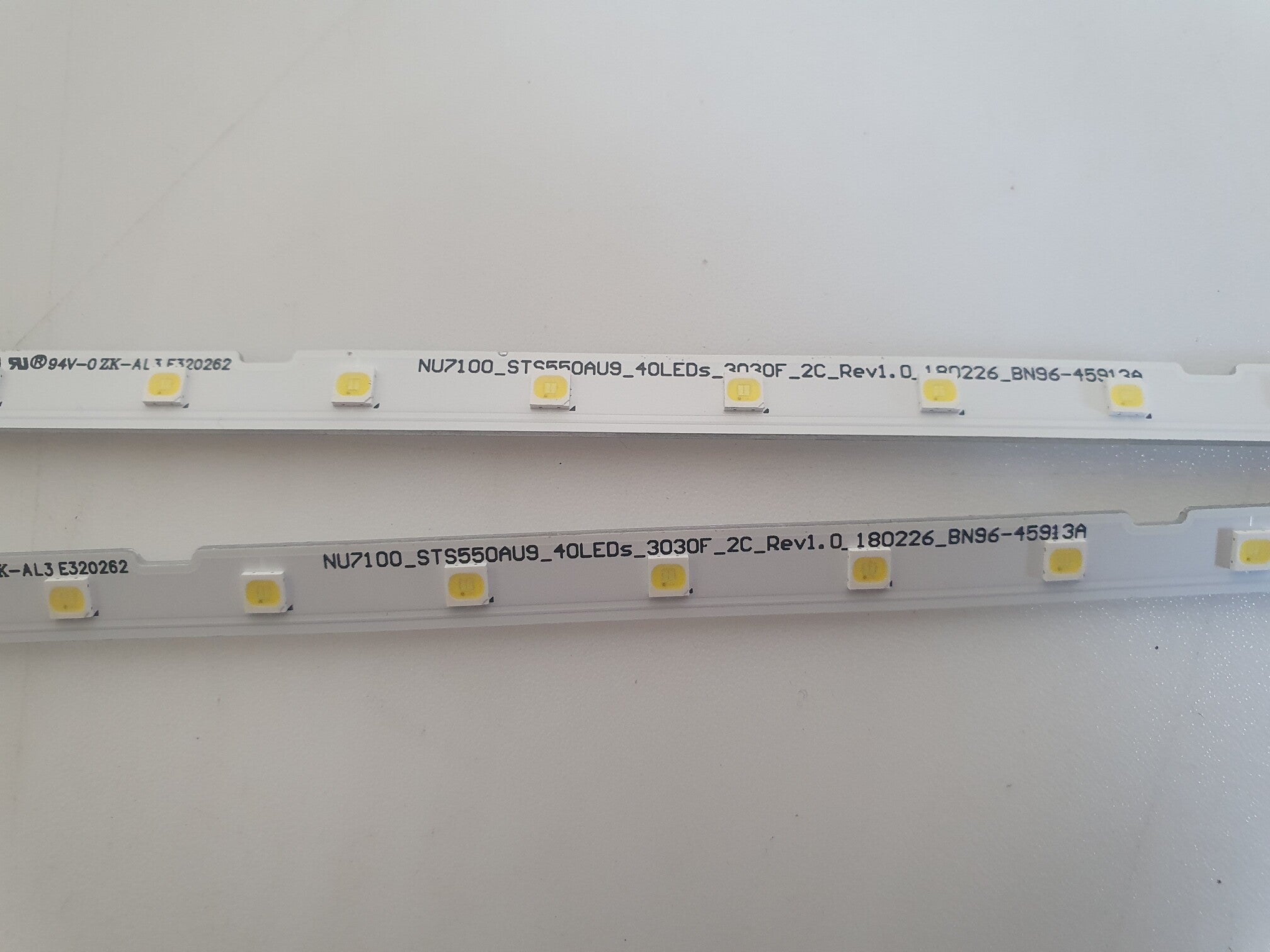 BN96-45913A Backlights NU7100_STS550AU9_40LEDs_3030F_2C_Rev1.0 Samsung UE55RU7172U