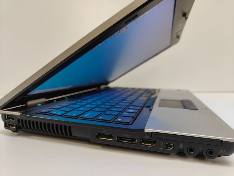 HP EliteBook 8540p/15.6 Inch/i5- M560/320 GB/4 Gb