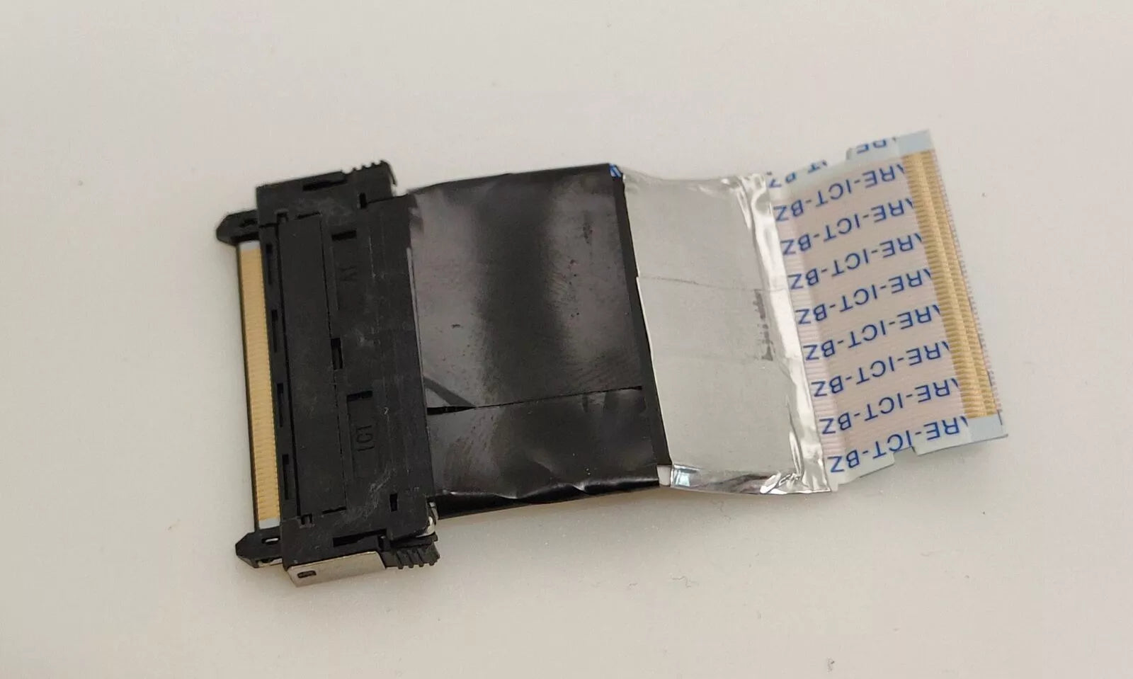 ZZX502R-7(190806) lvds cables GRUNDIG 40GDF5600B