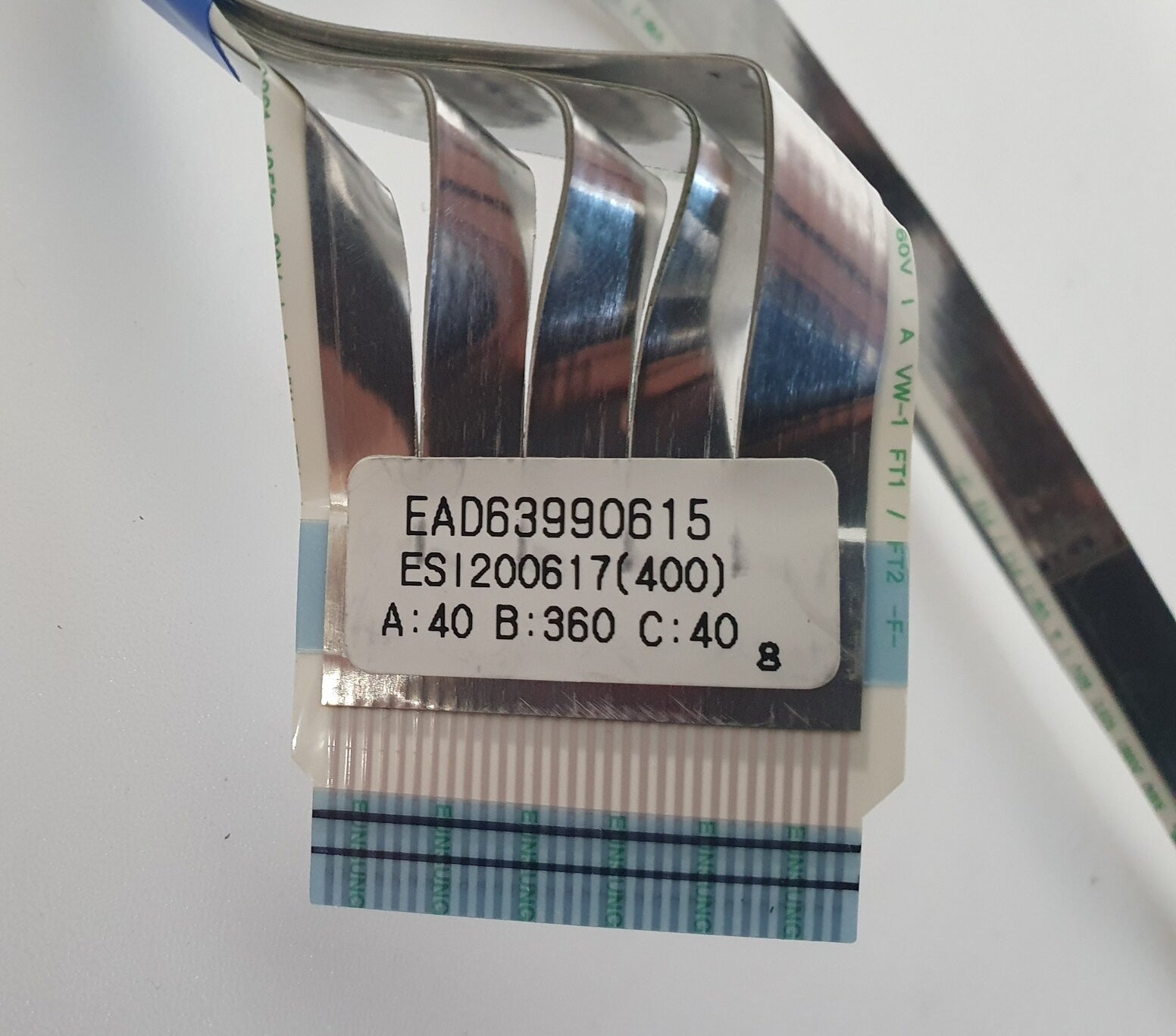 EAD63990615 LVDS CABLE LG 28TN515S