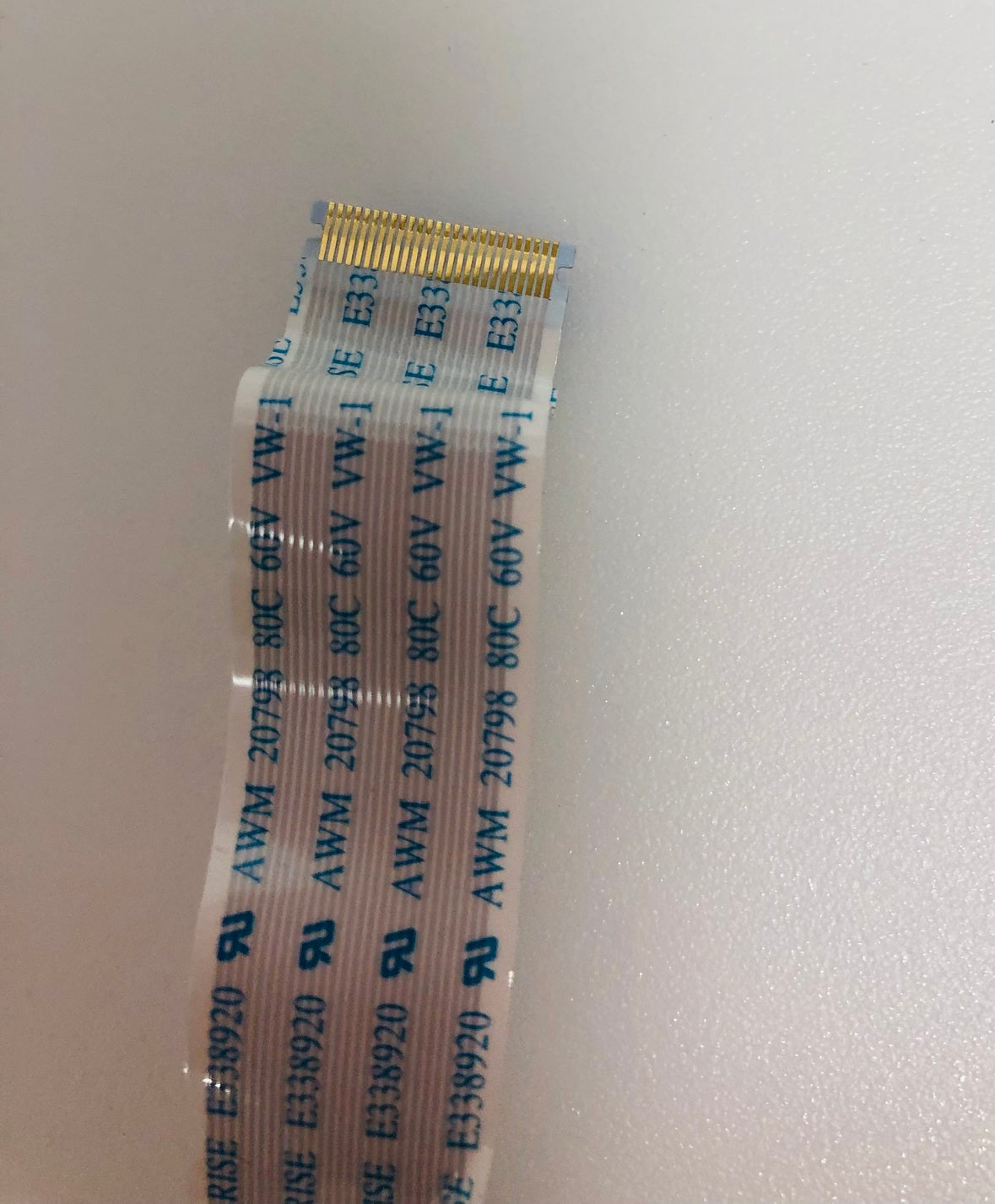 RISE E338920 AWM 20798 80C 60V VW-1 CABLE (24 CM LENGHT 1 CM WIDTH) - PHILIPS 43PUS7202/12