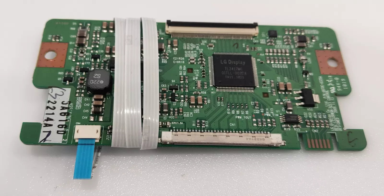 LC320WXN-SCC1 6870C-0325A t-con board Toshiba 32AV733N1