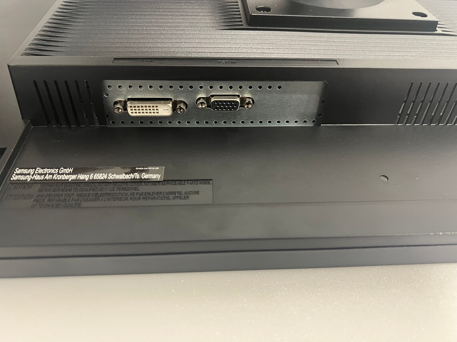 Samsung S24E450B 24-Inch Monitor