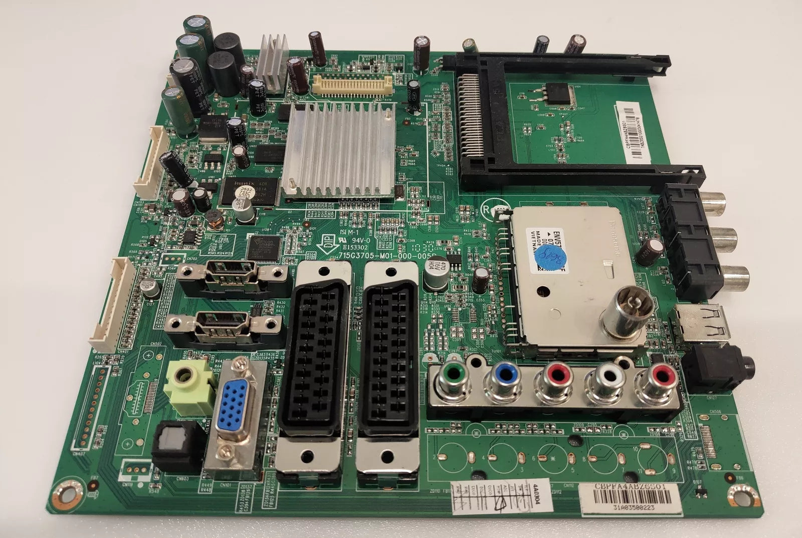 715G3705-M01-000-005B mainboard from TOSHIBA 32AV733N1