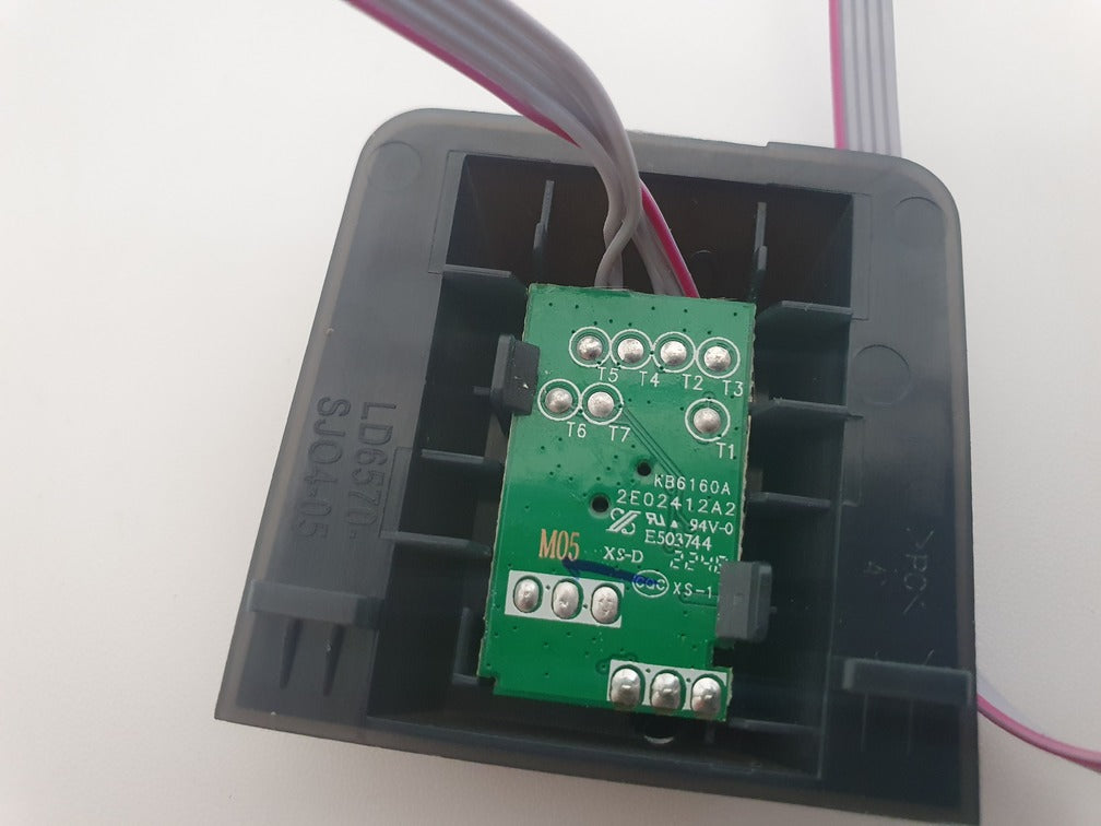 IR Sensor & Button KB6160A 2E02412A2 Sharp 43FN4EA