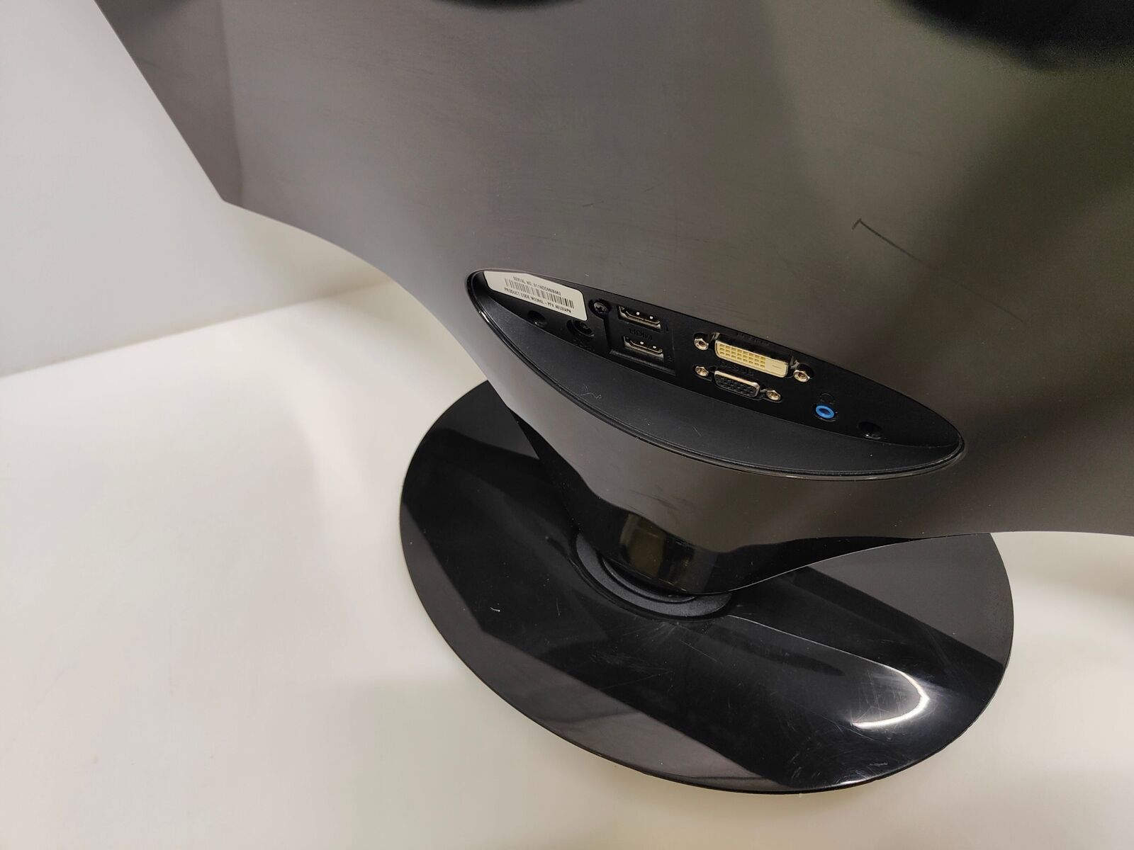LG W2286L Black 22