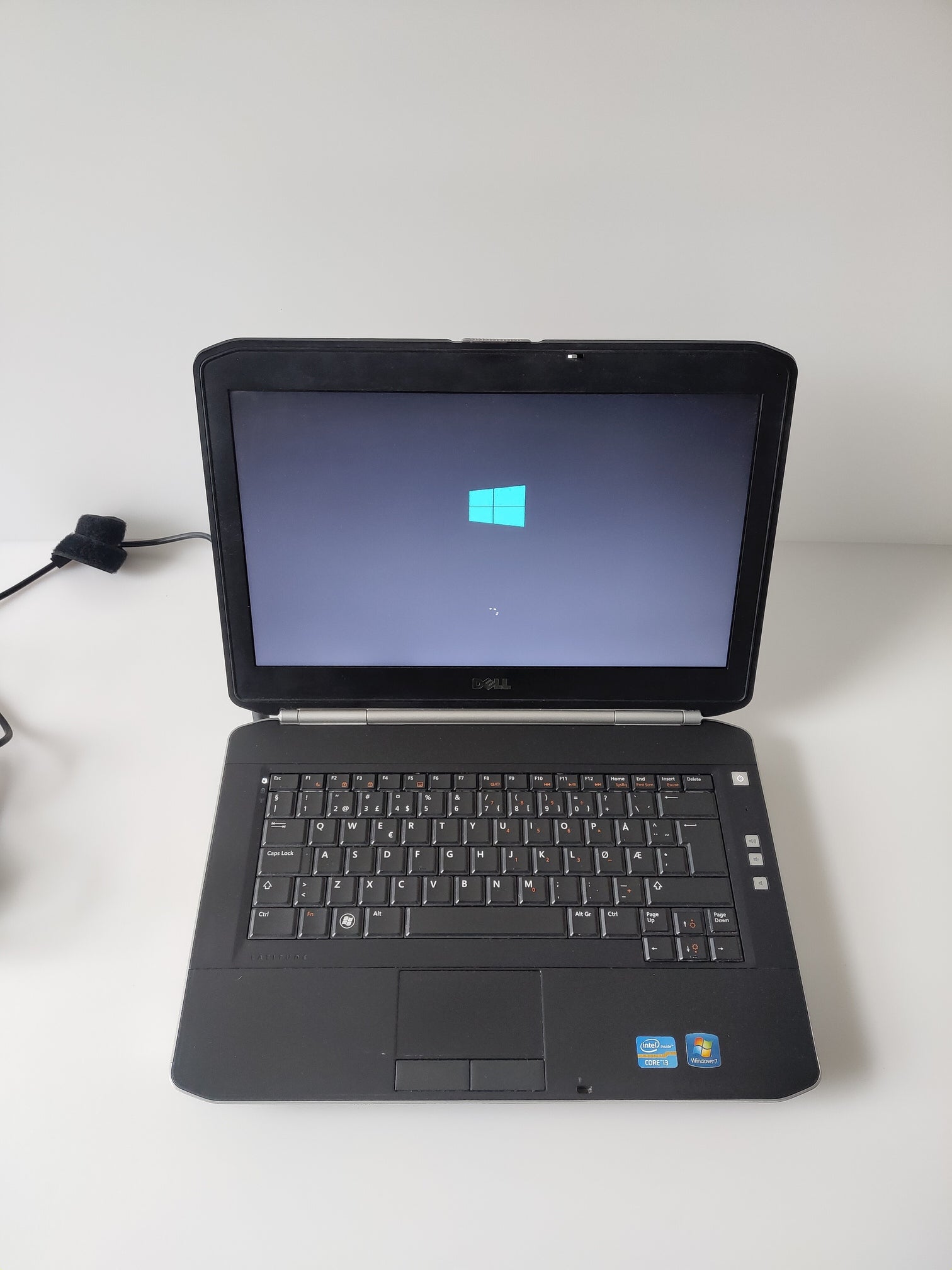 Dell E5420/ 14 inch / i5-2410/4 GB/ 320 GB laptop