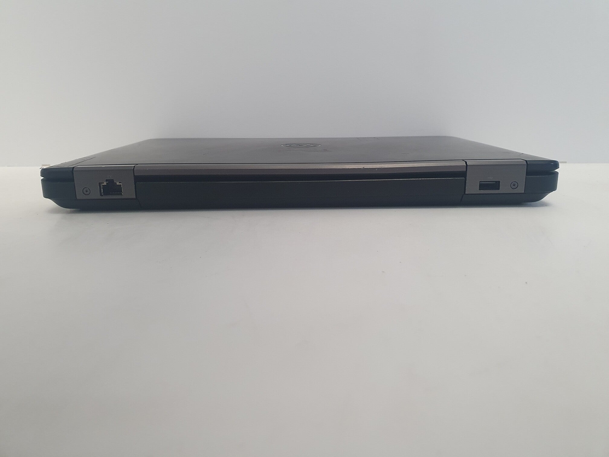 Dell E5440 notebook /14 inches/ i3-4010/ 8 GB/ 120 GB SSD