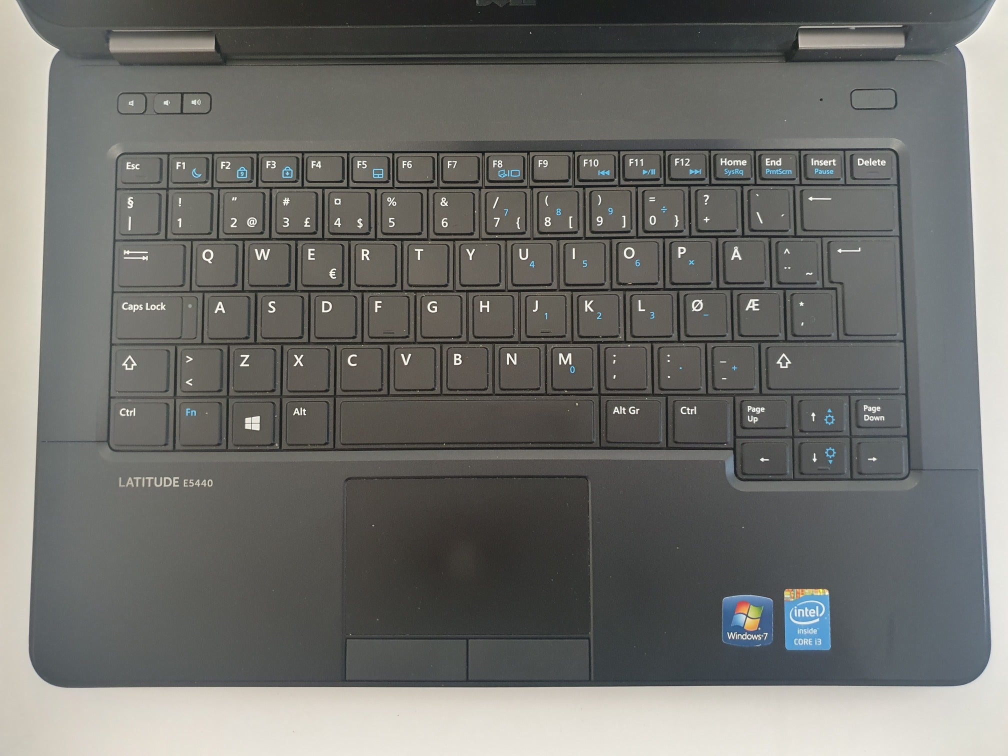 Dell E5440 notebook /14 inches/ i3-4010/ 8 GB/ 120 GB SSD