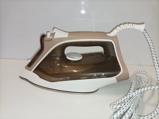 Ecost Customer Return, Rowenta Effective + DX1635 Steam iron Stainless Steel soleplate 2400 W Brown