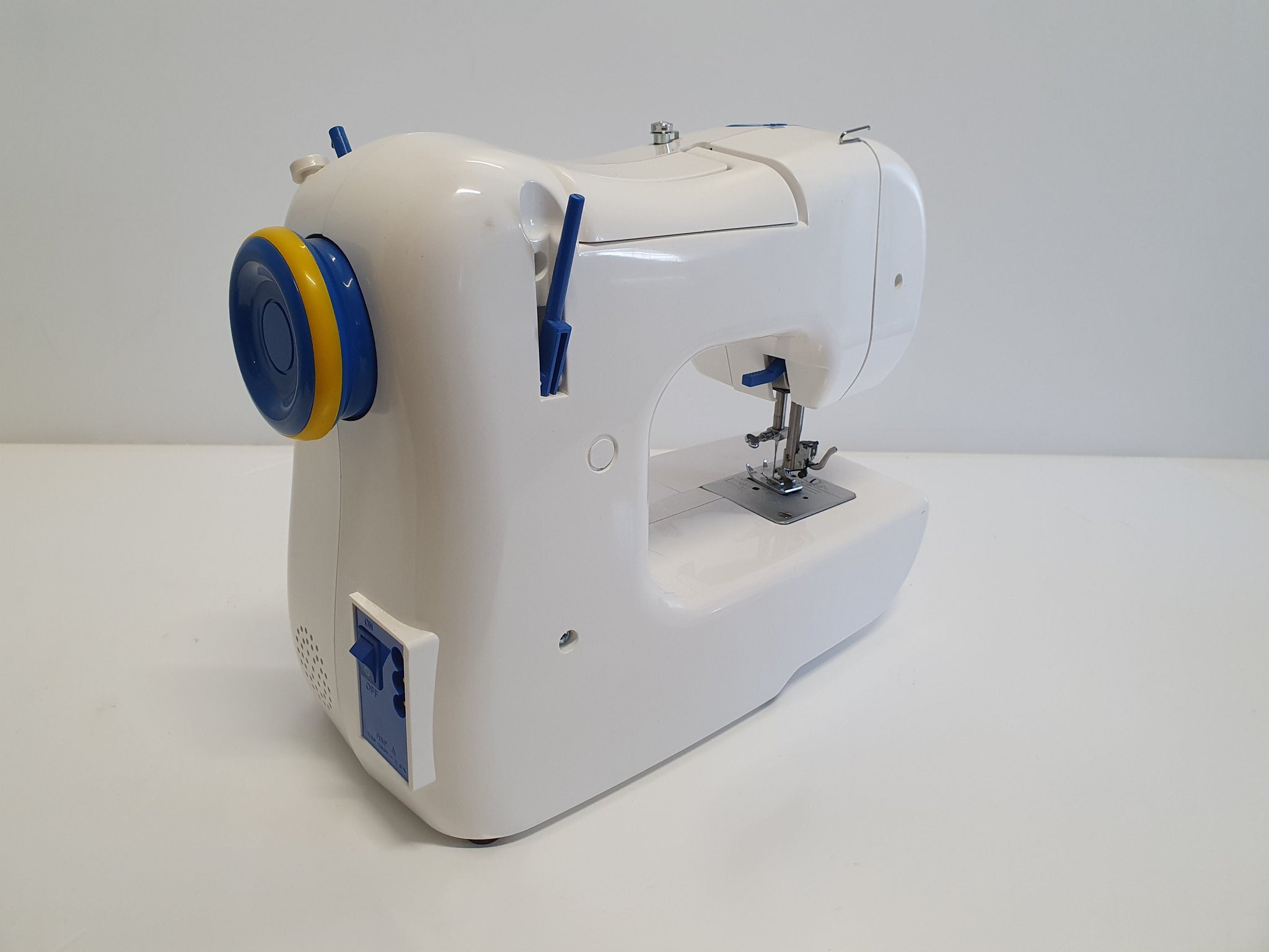 IKEA E1001 portable sewing machine