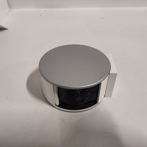 Ecost customer return Somfy 2401507  Indoor Camera | Motorised Aperture | Motion Sensor & Night Visi