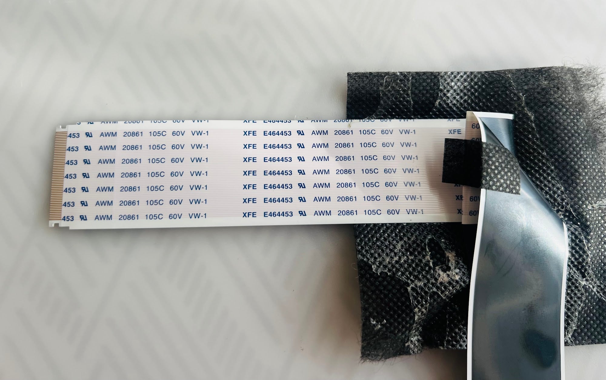 Vestel 30105726 flex cable with shielded FFC