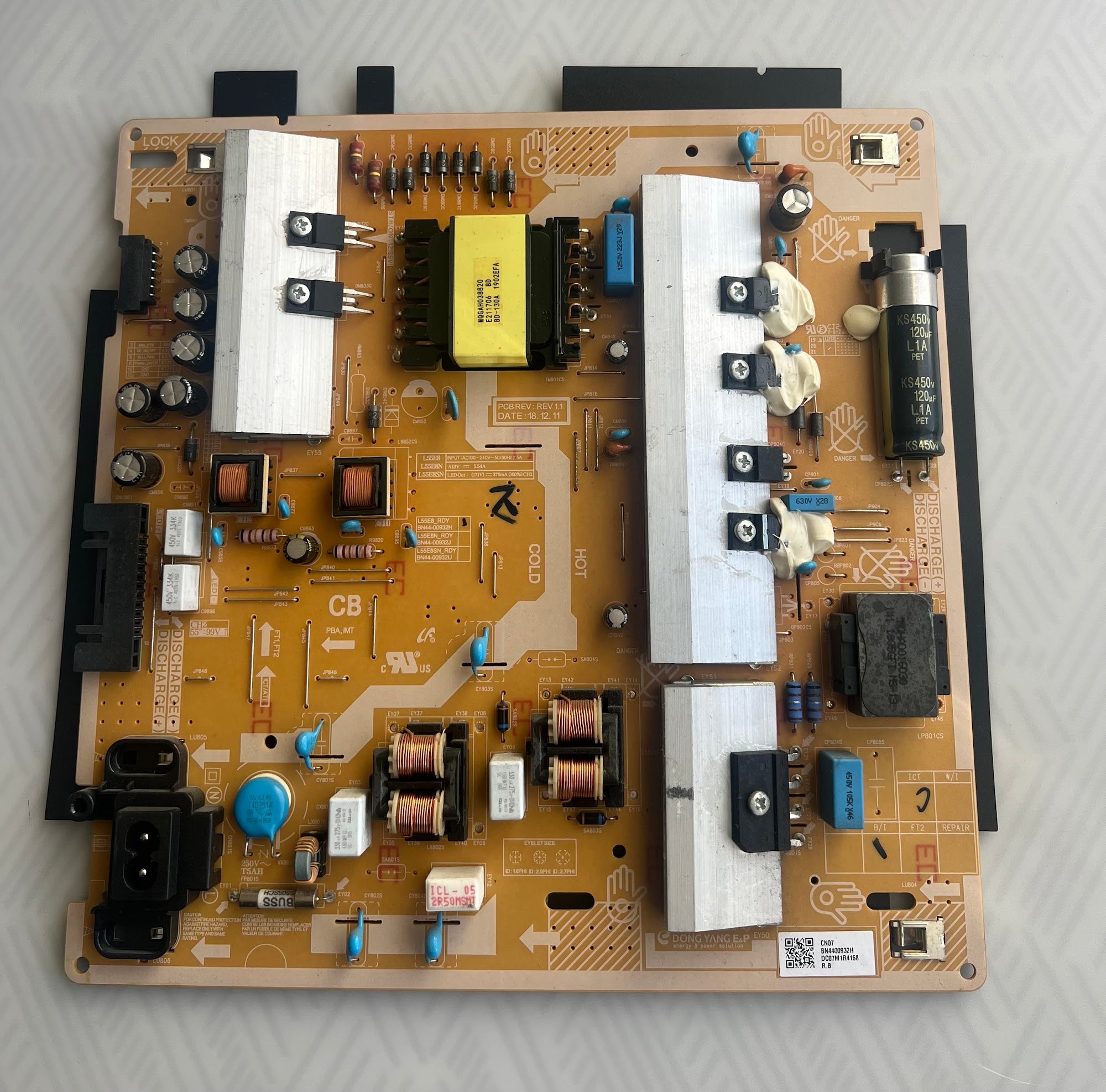 BN44-00932H power supply for Samsung QE55Q67RAT