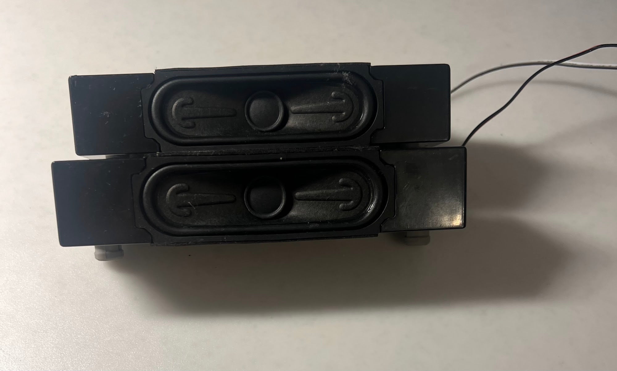 TREFAN 30116384 speakers for Finlux 43-FQAJ-9561