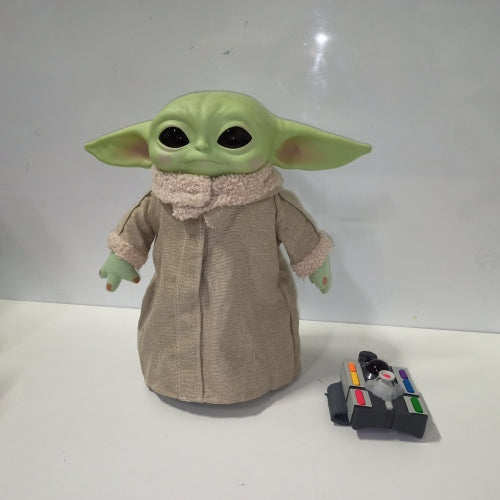 Ecost Customer Return Star Wars Grogu, The Child, 12-in Plush Motion RC Toy from The Mandalorian