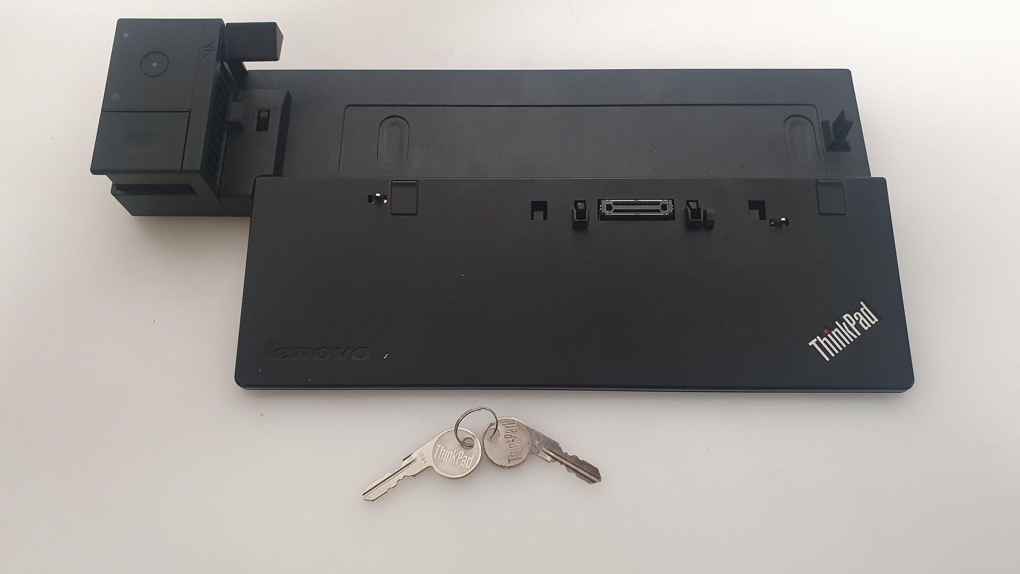 Lenovo ThinkPan Ultra Dock Type 40A2