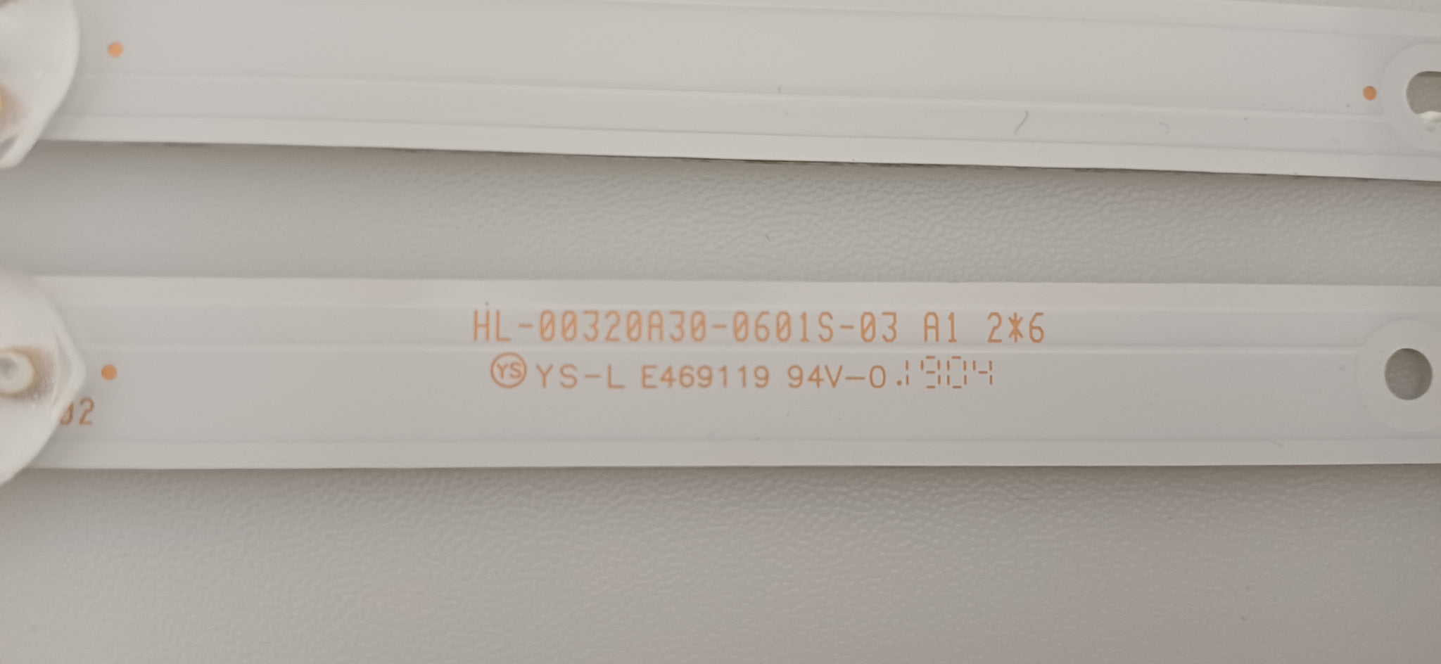 LED Backlights - S-L E469119 HL-00320A30-0601S-03 for Trevi LTV 3208 LE-32P18