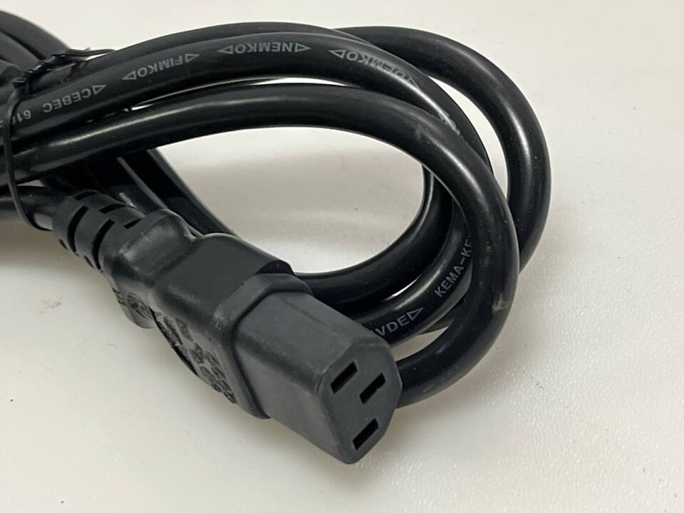 POWER CABLE 3-PIN | 2,4 M