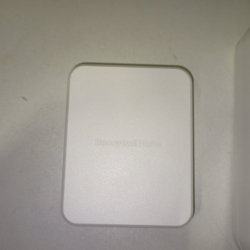 Ecost customer return Honeywell Series 9 Portable Doorbell with Halo Light and Wired to Wirefree Con