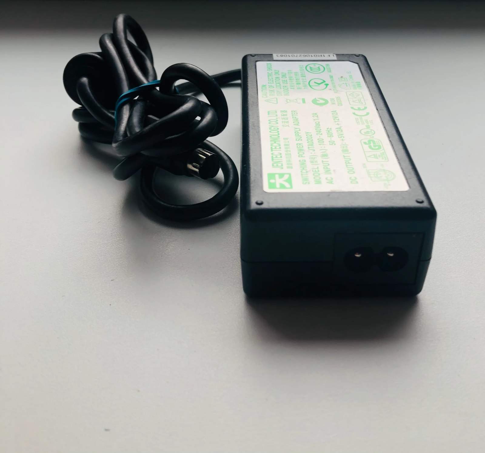 JENTEC JTA0202Y SWITCHING POWER SUPPLY ADAPTER