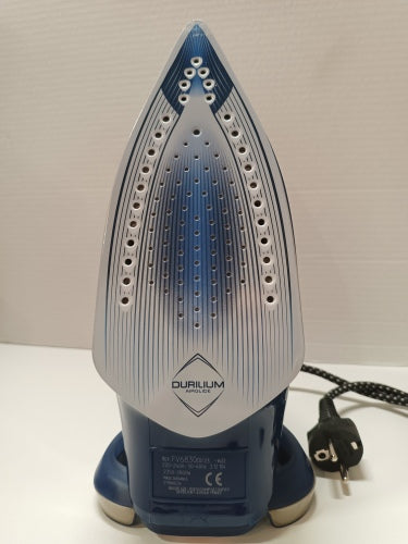 Ecost Customer Return, Calor Ultragliss Calc Plus Iron 2800 W Steam Output 50 Steam Boost 250 g/min