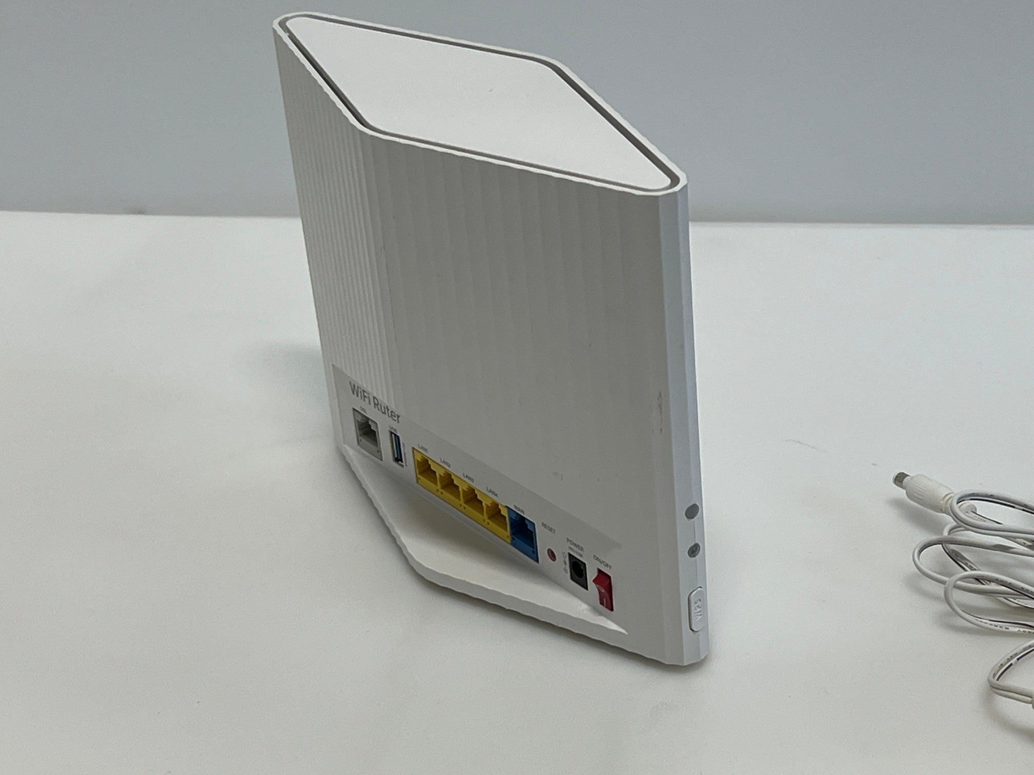 Media DG2200TN Wi-Fi Router
