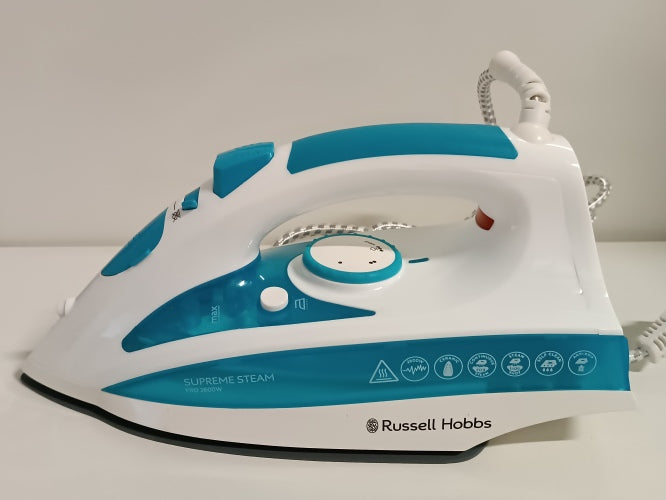 Ecost customer return Russell Hobbs Steam Iron Supreme Steam Pro (2600 watt, 140 g/min extra steam