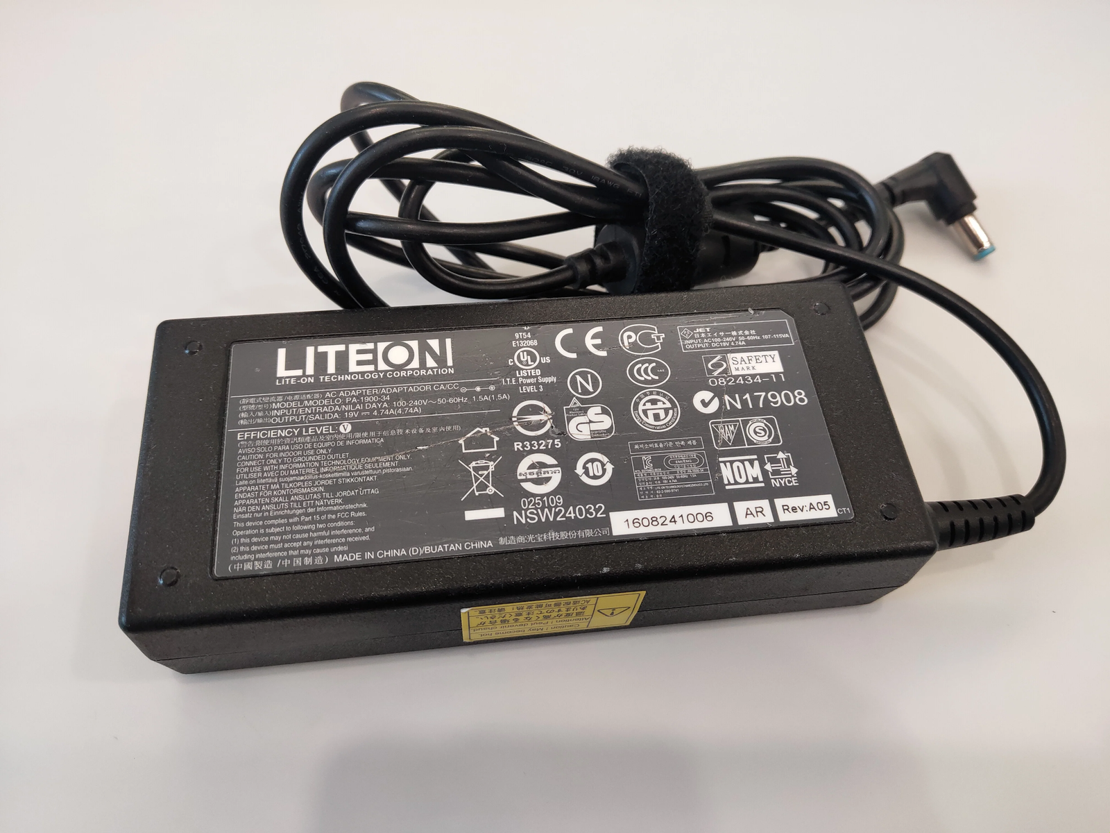 Liteon PA-1900-34 19v-4.74a(90w) adapter