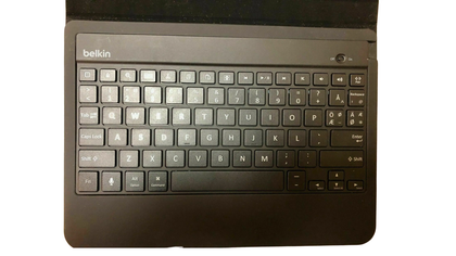 Belkin slim style keyboard case F5L152