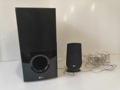 LG SH95TA-W Subwoofer & One Speaker
